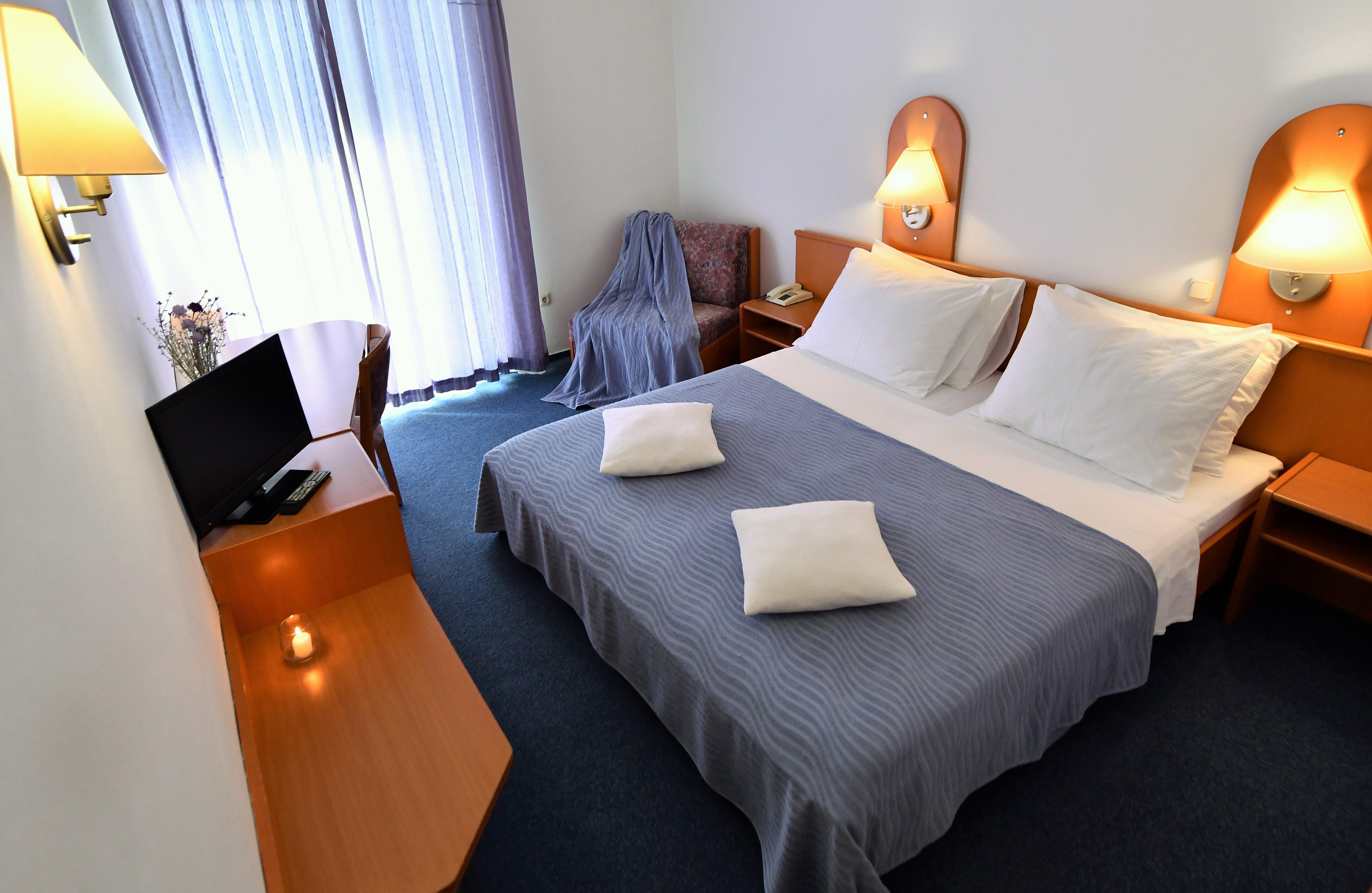 Hotel Alkar Sinj Exterior photo
