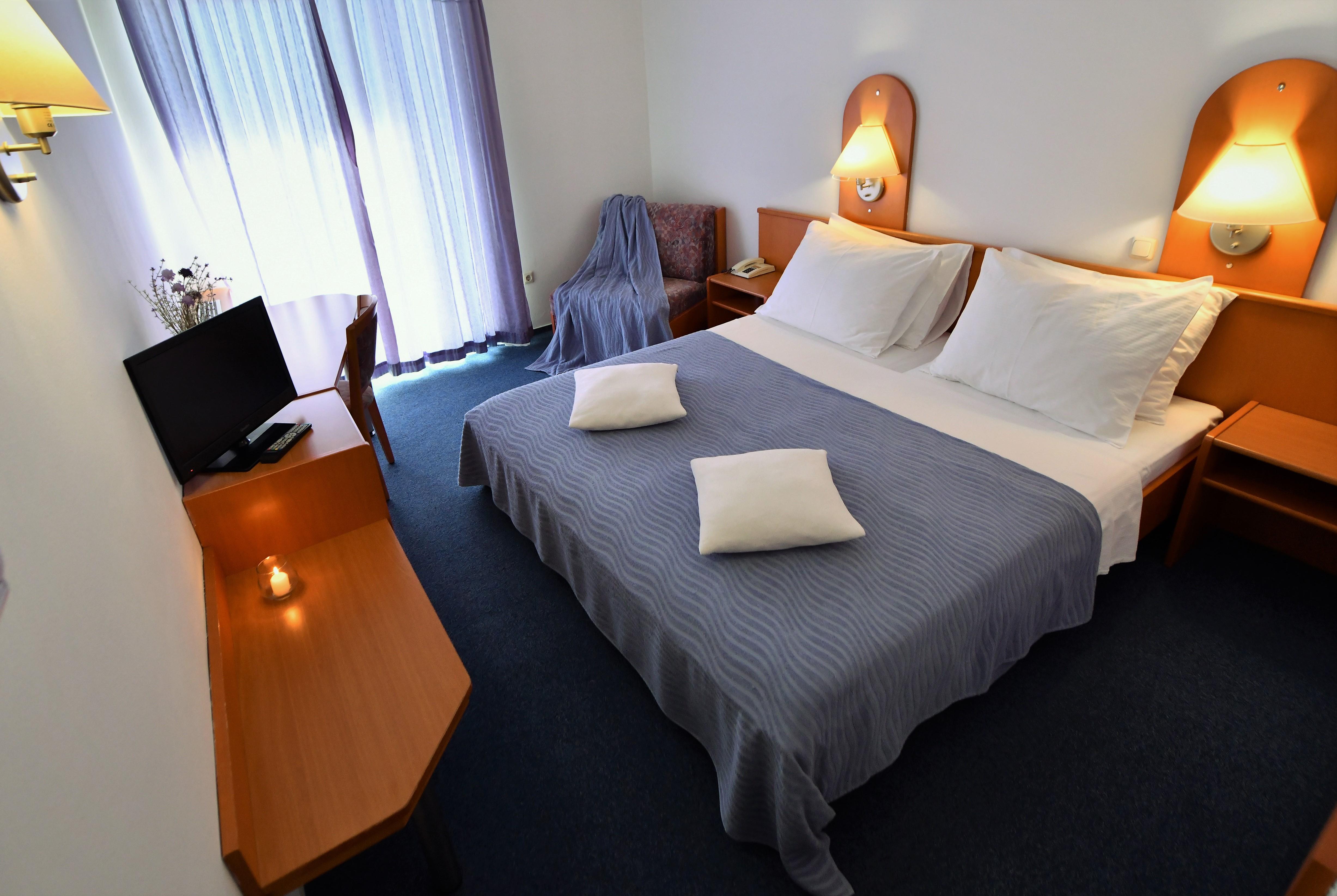 Hotel Alkar Sinj Exterior photo