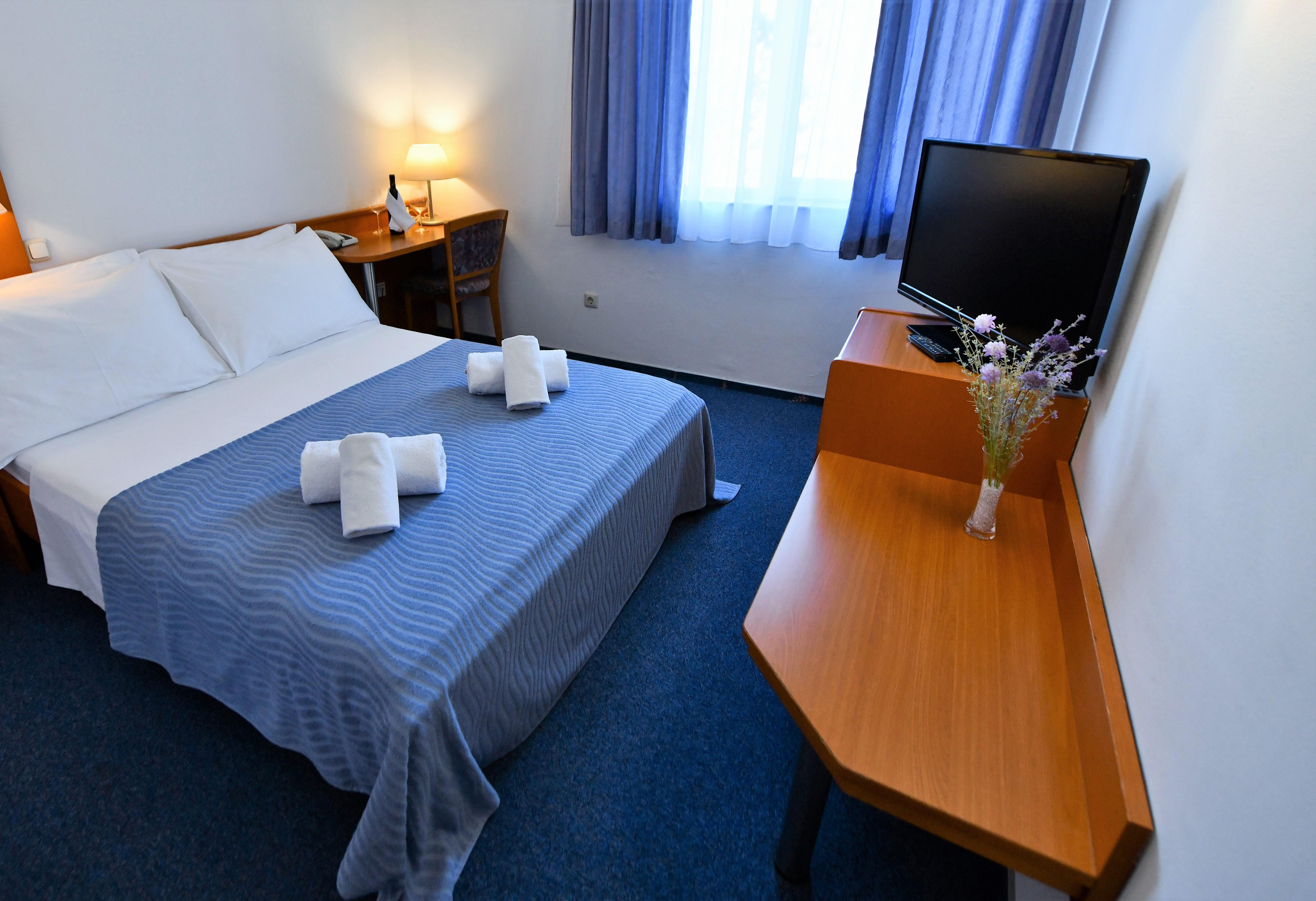 Hotel Alkar Sinj Exterior photo