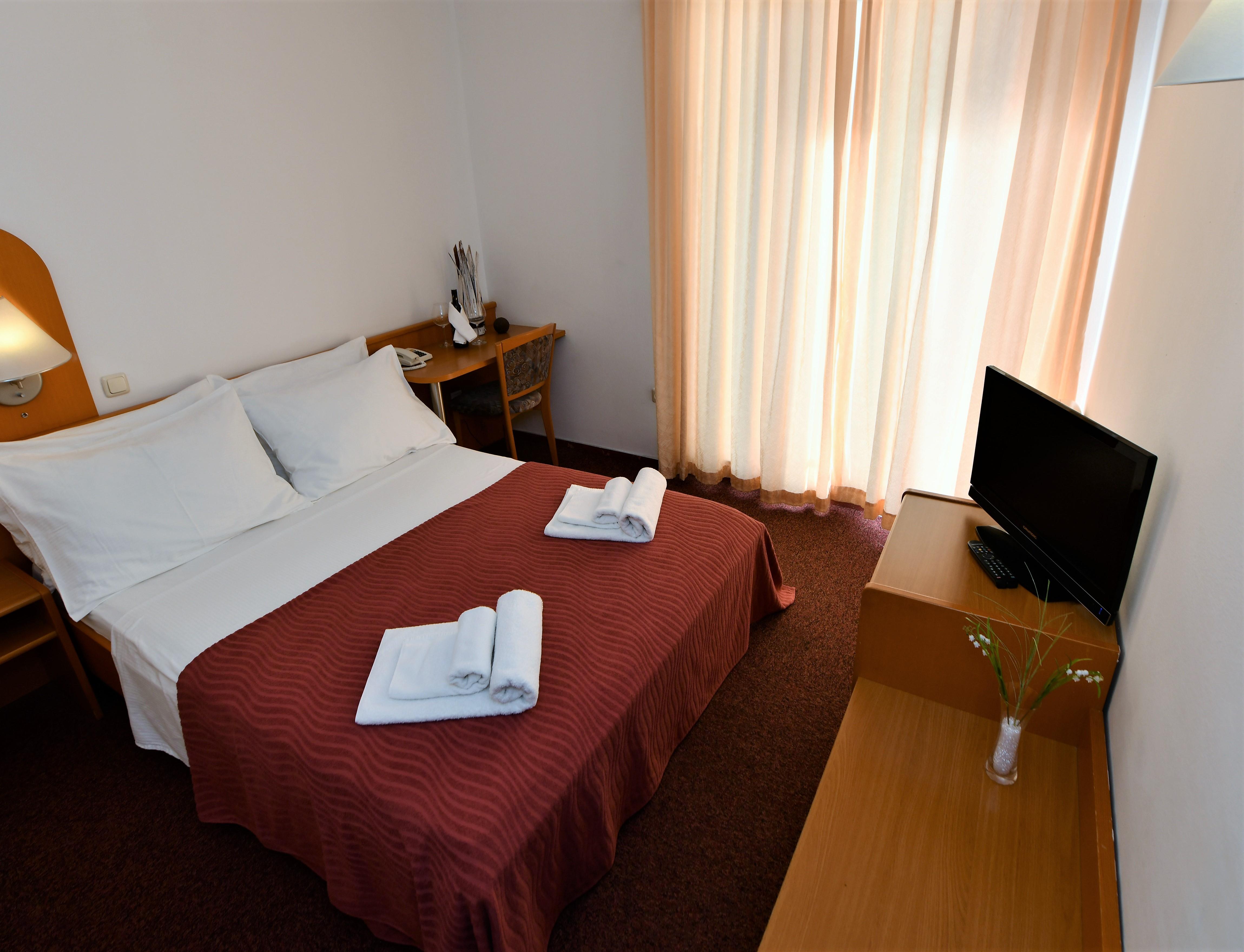 Hotel Alkar Sinj Exterior photo