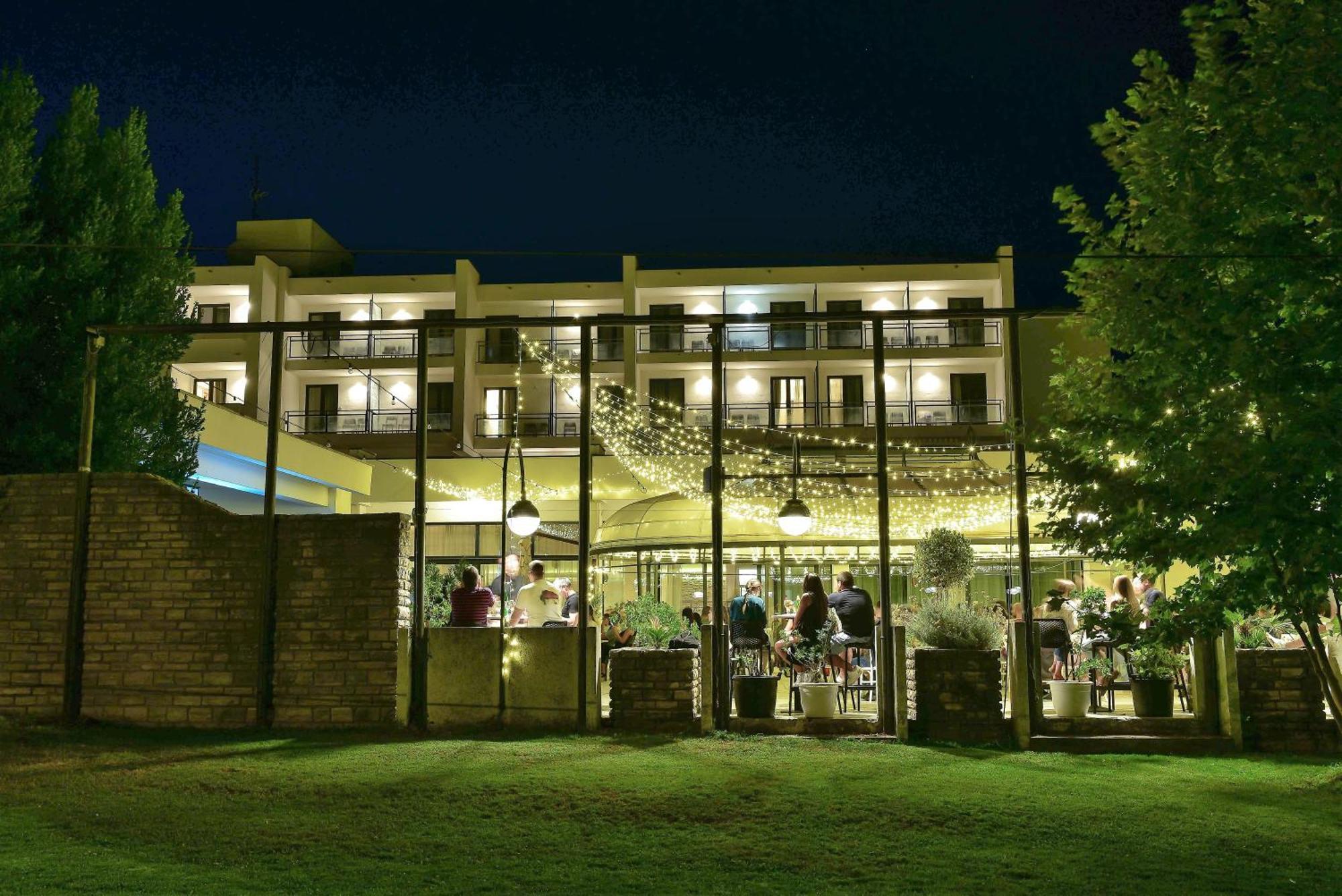 Hotel Alkar Sinj Exterior photo