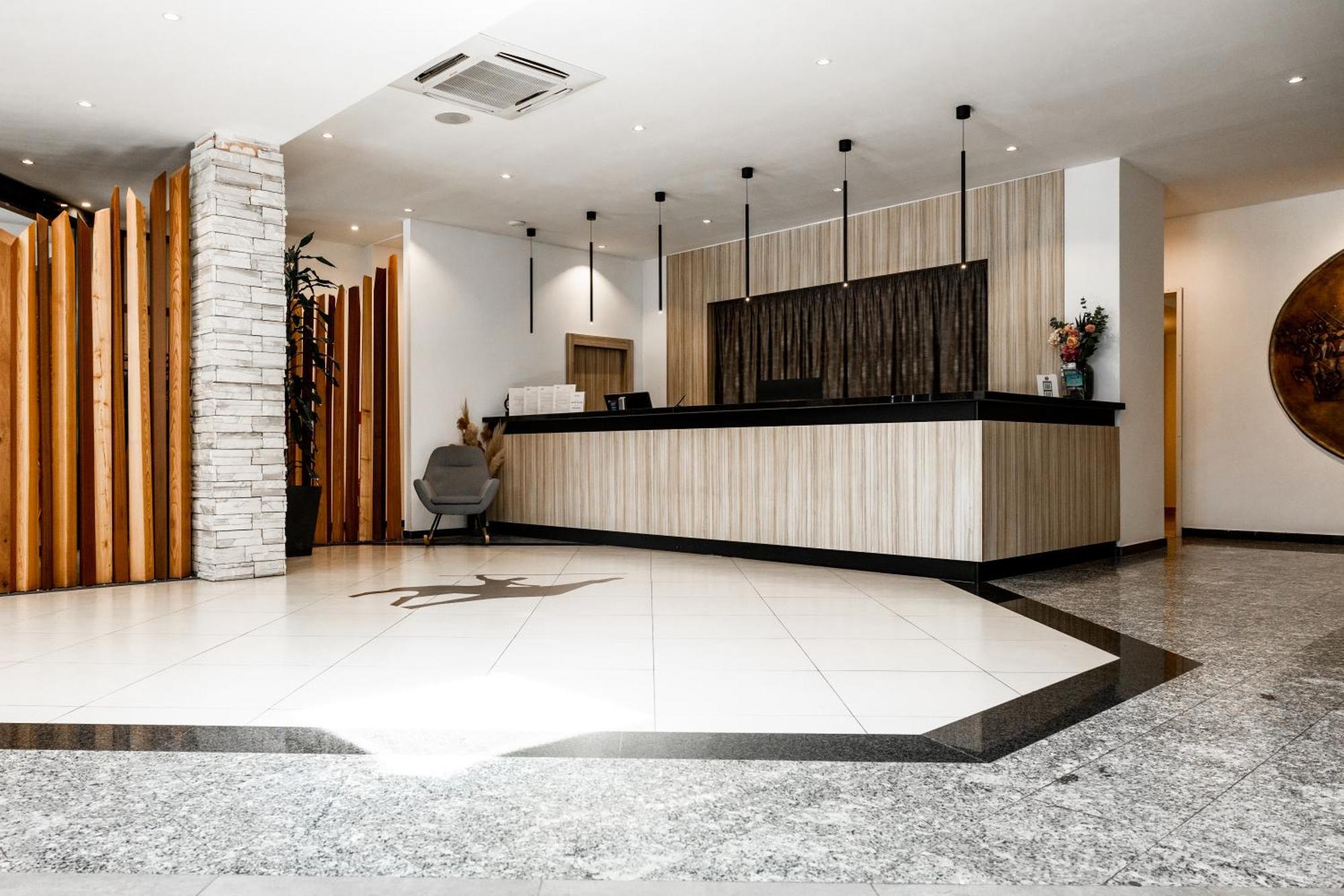 Hotel Alkar Sinj Exterior photo