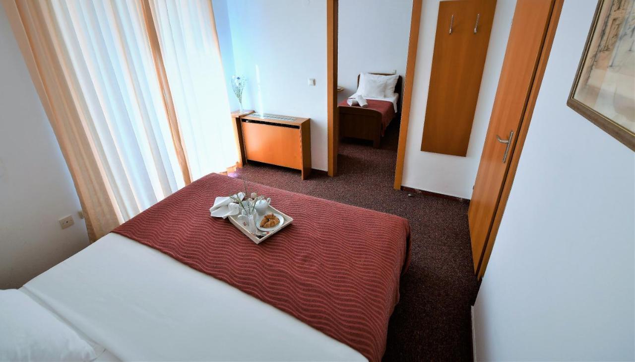 Hotel Alkar Sinj Exterior photo