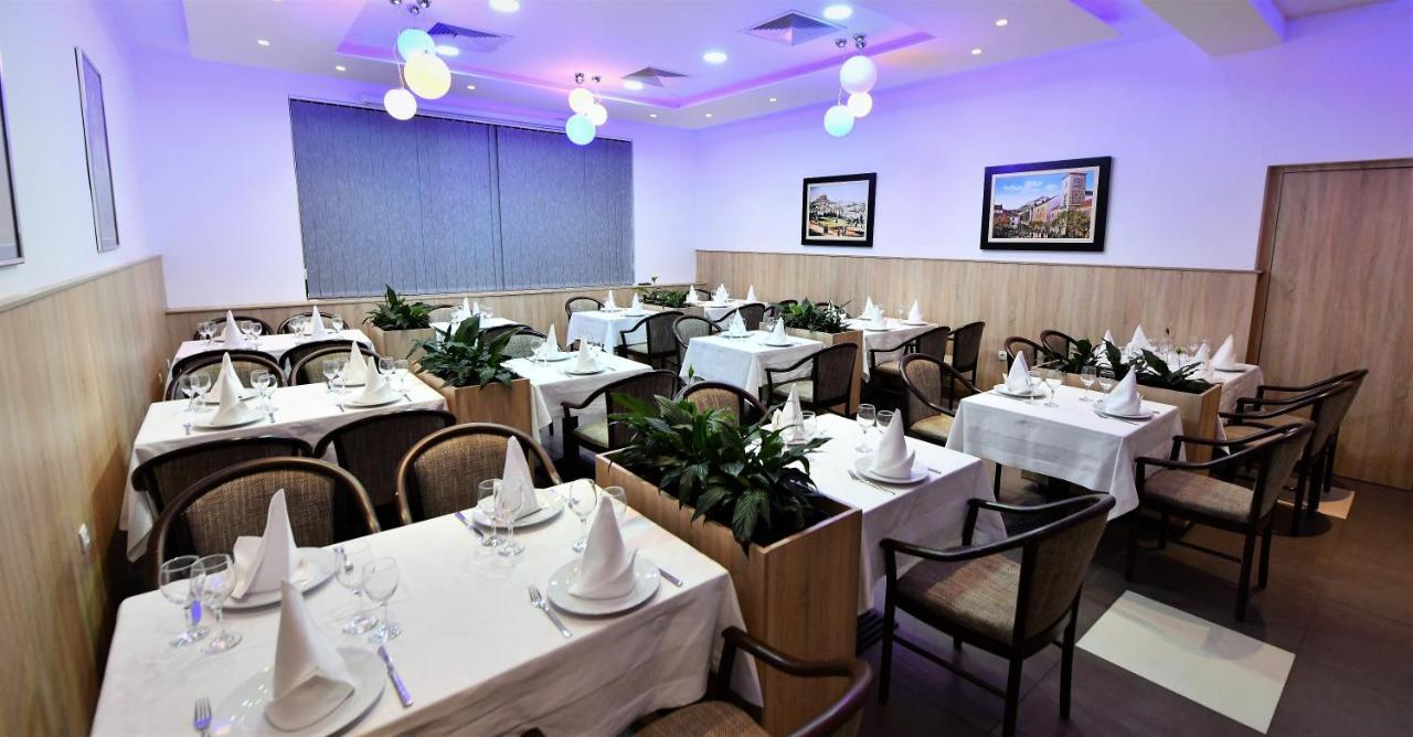 Hotel Alkar Sinj Exterior photo
